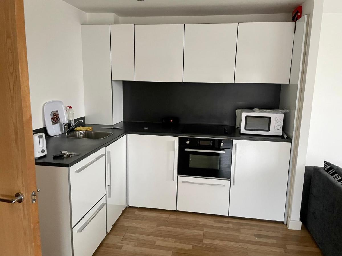 King Dems Home Dagenham Extérieur photo