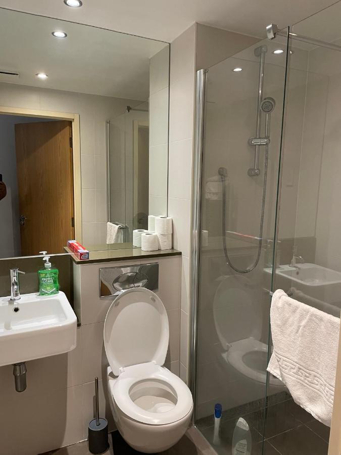 King Dems Home Dagenham Extérieur photo