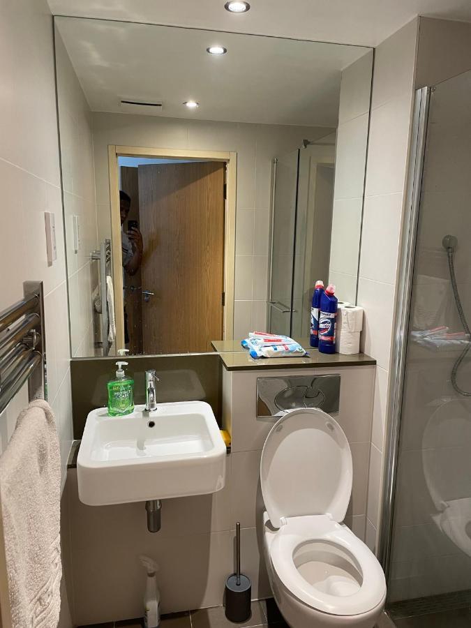 King Dems Home Dagenham Extérieur photo